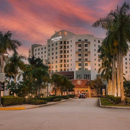 Miccosukee Casino & Resort (Adults Only) Tamiami Bagian luar foto